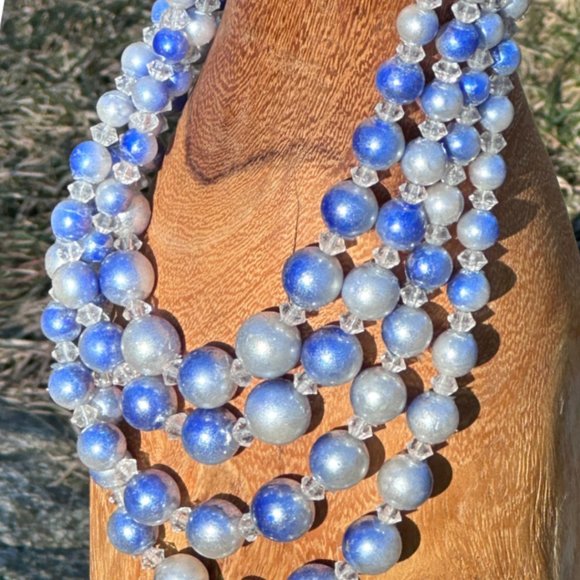 Mid-Century Vintage Four Strand Blue and White 17" Necklace Stamped Japan - Picture 3 of 7